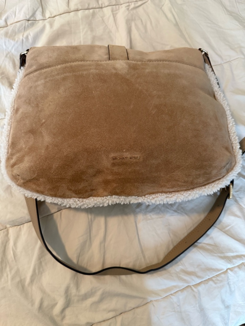 Rare-EUC-Michael kors Suede Shearling Accent Crossbody Bag in Tan - Picture 4 of 8
